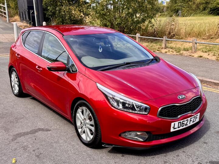 Kia Ceed 1.6 CRDi EcoDynamics 3 Euro 5 (s/s) 5dr