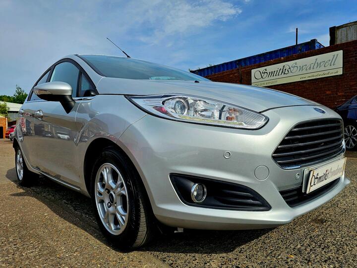 Ford Fiesta 1.5 TDCi ECOnetic Titanium Euro 6 (s/s) 5dr