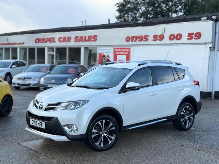 Toyota RAV4 2.0 D-4D Invincible 4WD Euro 5 (s/s) 5dr