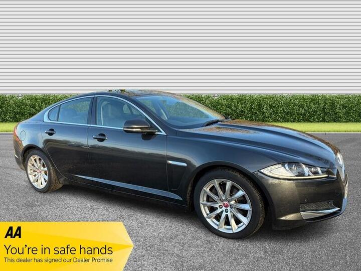 Jaguar XF 2.2d Premium Luxury Auto Euro 5 (s/s) 4dr