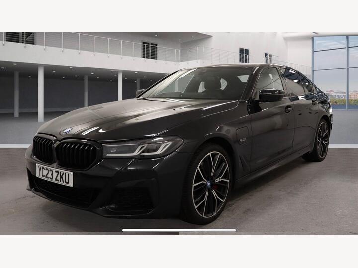 BMW 5 Series 2.0 530e 12kWh M Sport Steptronic Euro 6 (s/s) 4dr BMW 5 Series 2.0 530e 12kWh M Sport Steptronic Euro 6 (s/s) 4dr