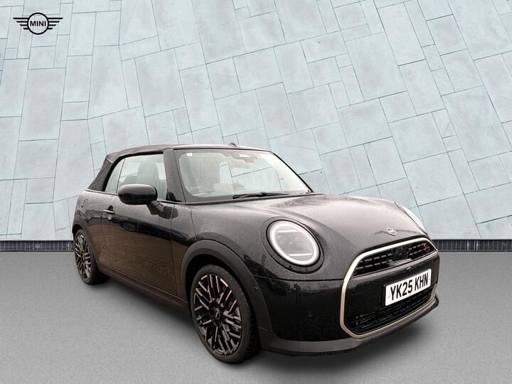 MINI Cooper Convertible 2.0S Exclusive Steptronic Euro 6 (s/s) 2dr MINI Cooper Convertible 2.0S Exclusive Steptronic Euro 6 (s/s) 2dr