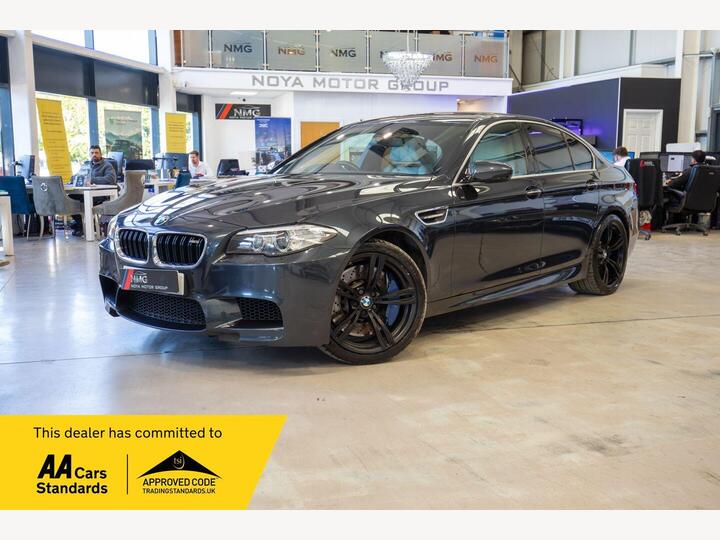 BMW M5 4.4 V8 DCT Euro 6 (s/s) 4dr