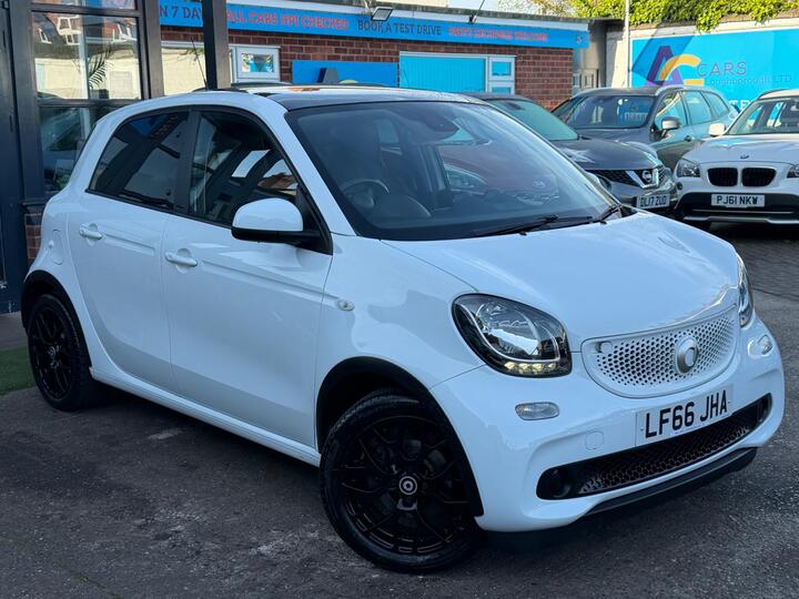 Smart Forfour 0.9T Edition White Twinamic Euro 6 (s/s) 5dr Smart Forfour 0.9T Edition White Twinamic Euro 6 (s/s) 5dr