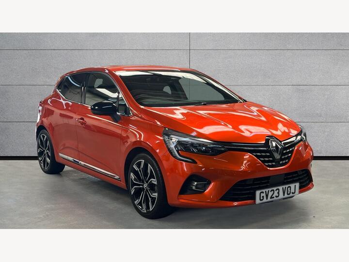 Renault Clio 1.6 E-TECH Techno Auto Euro 6 (s/s) 5dr Renault Clio 1.6 E-TECH Techno Auto Euro 6 (s/s) 5dr