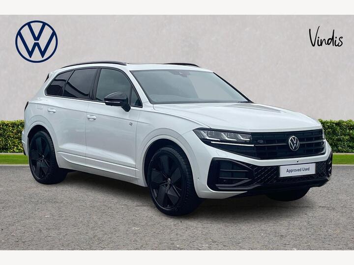 Volkswagen Touareg 3.0 TDI V6 Black Edition Tiptronic 4Motion Euro 6 (s/s) 5dr Volkswagen Touareg 3.0 TDI V6 Black Edition Tiptronic 4Motion Euro 6 (s/s) 5dr