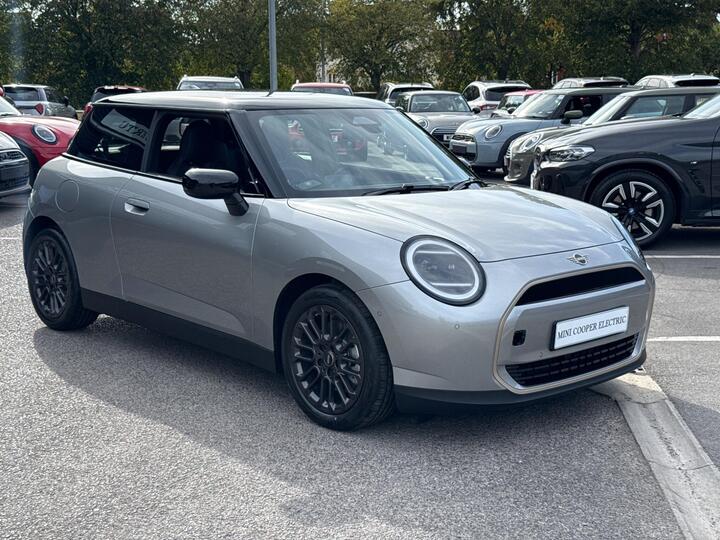 MINI Electric Cooper E 40.7kWh Exclusive Auto 3dr