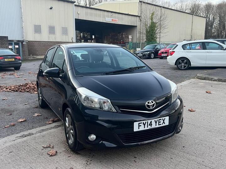 Toyota Yaris 1.33 Dual VVT-i Icon Plus Euro 5 5dr
