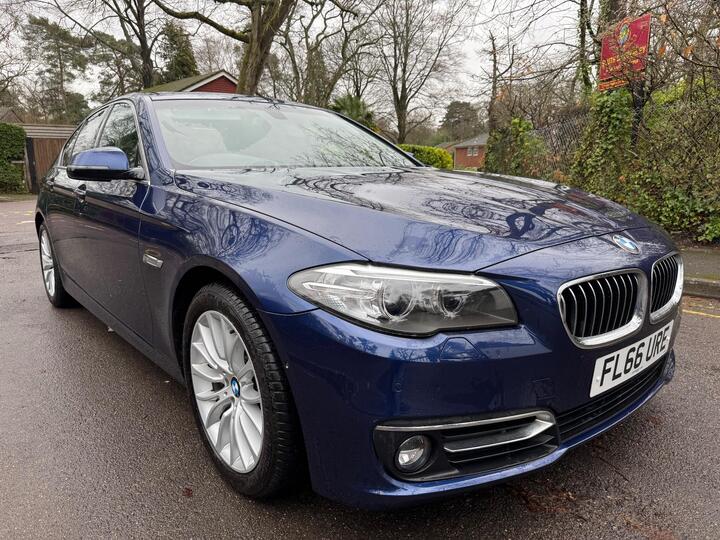 BMW 5 Series 3.0 535d Luxury Auto Euro 6 (s/s) 4dr BMW 5 Series 3.0 535d Luxury Auto Euro 6 (s/s) 4dr