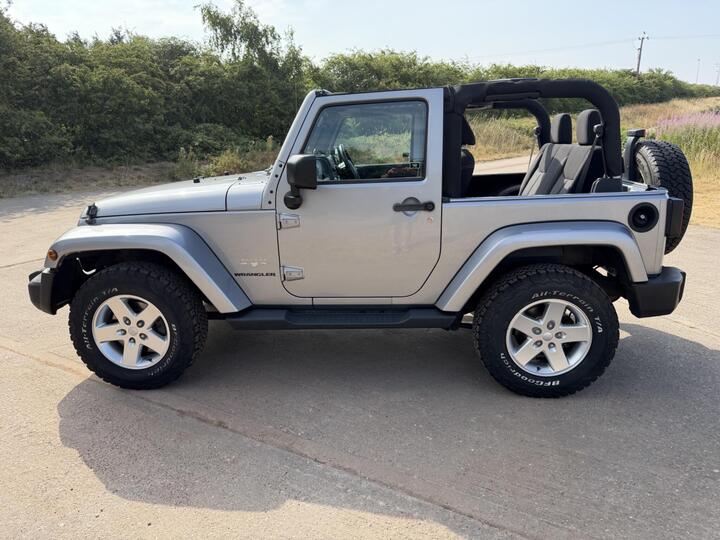 Jeep Wrangler 2.8 CRD Sahara Auto 4WD Euro 5 2dr