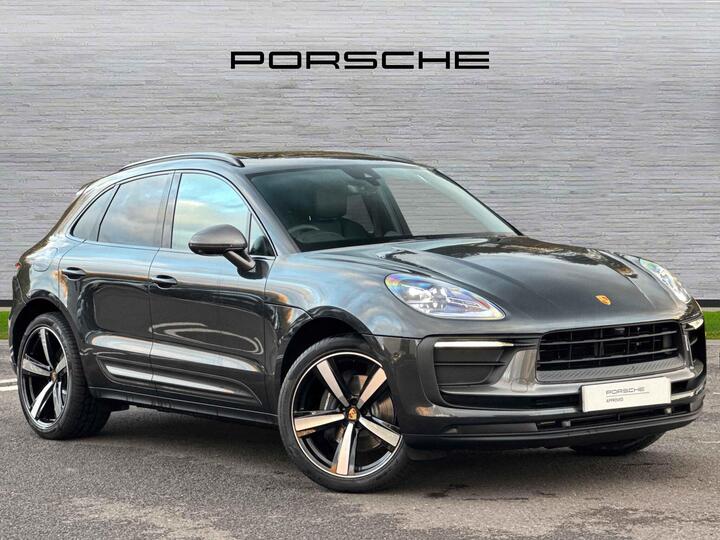 Porsche Macan 2.0T T PDK 4WD Euro 6 (s/s) 5dr Porsche Macan 2.0T T PDK 4WD Euro 6 (s/s) 5dr