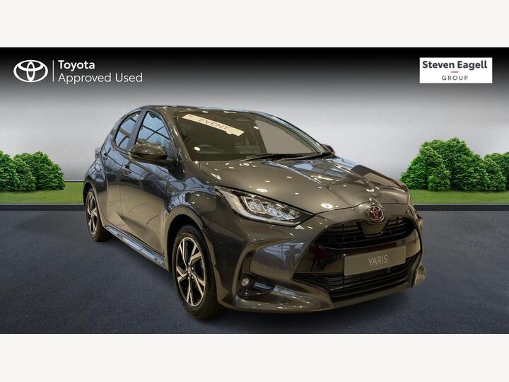 Toyota Yaris 1.5 VVT-h Design E-CVT Euro 6 (s/s) 5dr