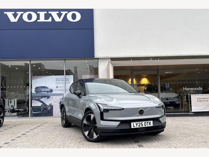 Volvo EX30 Twin Performance 69kWh Ultra Auto AWD 5dr