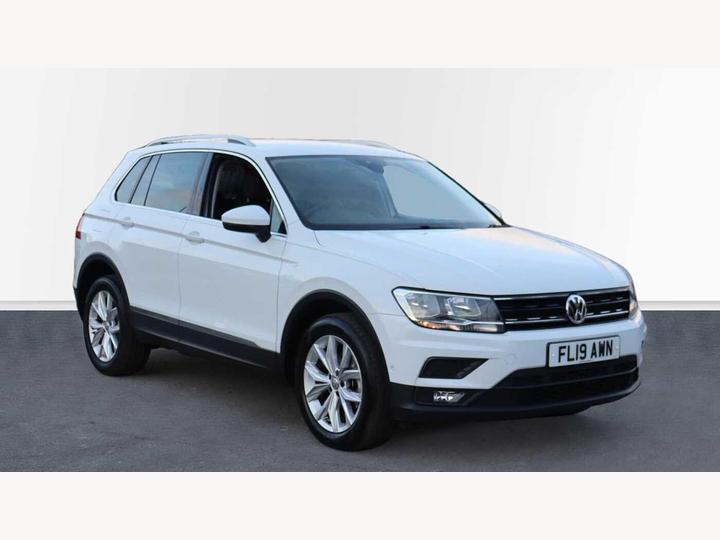 Volkswagen Tiguan 2.0 TDI Match DSG 4Motion Euro 6 (s/s) 5dr