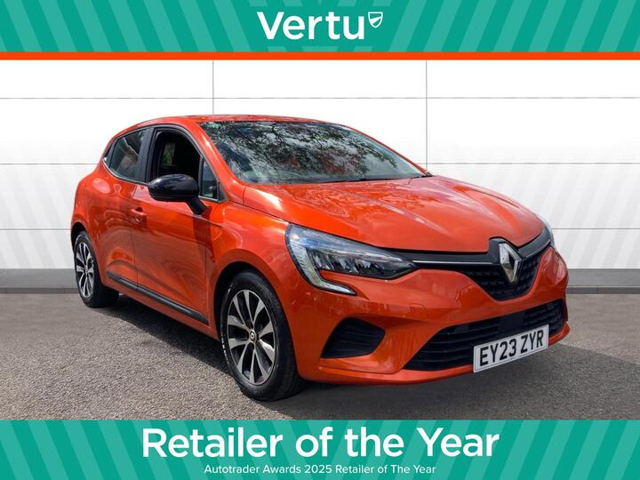 Renault Clio 1.0 TCe Evolution Euro 6 (s/s) 5dr Renault Clio 1.0 TCe Evolution Euro 6 (s/s) 5dr