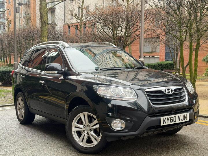 Hyundai Santa Fe 2.2 CRDi Premium Auto 4WD Euro 5 5dr (5 Seat) Hyundai Santa Fe 2.2 CRDi Premium Auto 4WD Euro 5 5dr (5 Seat)