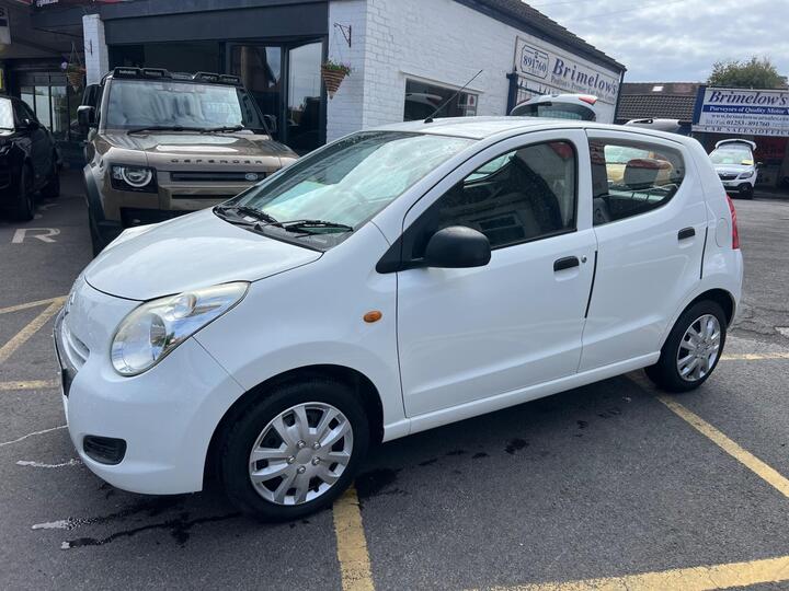 Suzuki Alto 1.0 12V SZ Euro 5 5dr Suzuki Alto 1.0 12V SZ Euro 5 5dr
