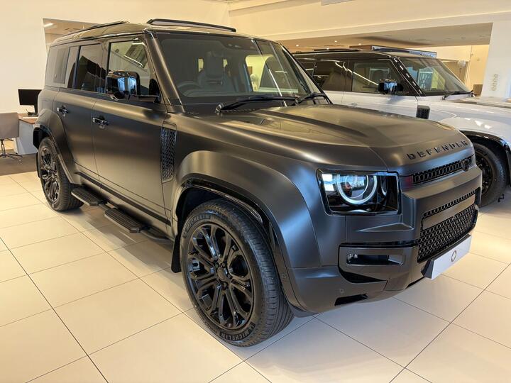 Land Rover Defender 110 4.4 P635 V8 MHEV OCTA Black Auto 4WD Euro 6 (s/s) 5dr