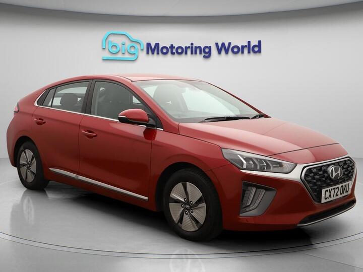 Hyundai IONIQ 1.6 H-GDi Premium DCT Euro 6 (s/s) 5dr Hyundai IONIQ 1.6 H-GDi Premium DCT Euro 6 (s/s) 5dr