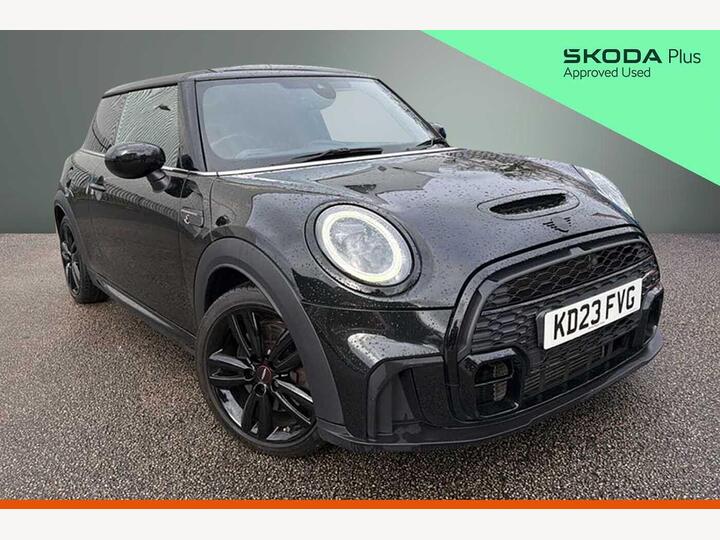MINI Cooper S Sport 3dr 2.0 Auto 2.0 Cooper S Sport Steptronic Euro 6 (s/s) 3dr
