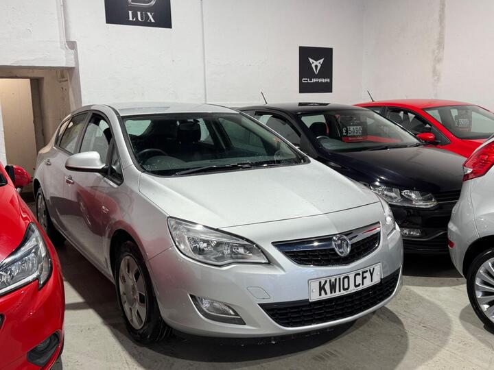 Vauxhall Astra 1.6 16v Exclusiv Euro 5 5dr