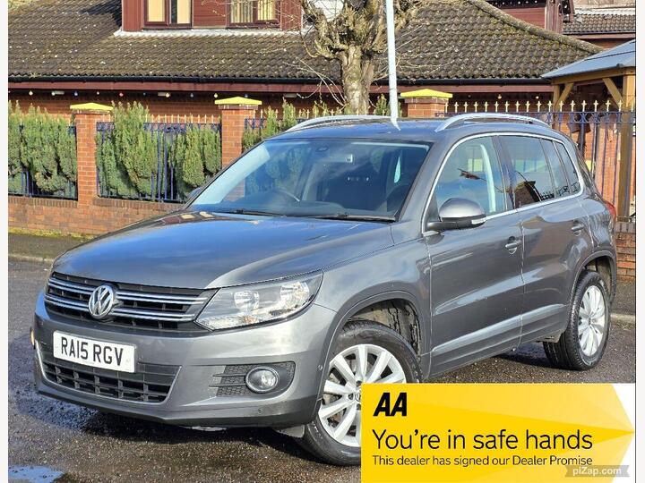Volkswagen Tiguan 2.0 TDI BlueMotion Tech Match DSG 4WD Euro 5 (s/s) 5dr Volkswagen Tiguan 2.0 TDI BlueMotion Tech Match DSG 4WD Euro 5 (s/s) 5dr