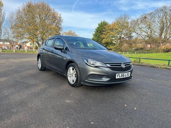Vauxhall Astra 1.6 CDTi EcoFLEX Design Euro 6 (s/s) 5dr Vauxhall Astra 1.6 CDTi EcoFLEX Design Euro 6 (s/s) 5dr
