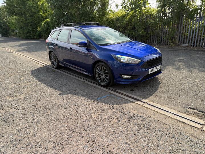 Ford Focus 1.0T EcoBoost ST-Line Euro 6 (s/s) 5dr