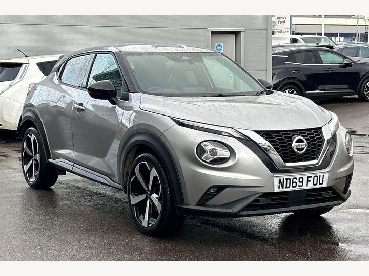 Nissan Juke 1.0 DIG-T Tekna Euro 6 (s/s) 5dr Nissan Juke 1.0 DIG-T Tekna Euro 6 (s/s) 5dr