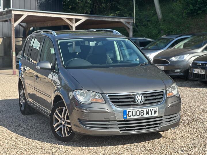 Volkswagen Touran 2.0 TDI SE DSG 5dr (7 Seats)