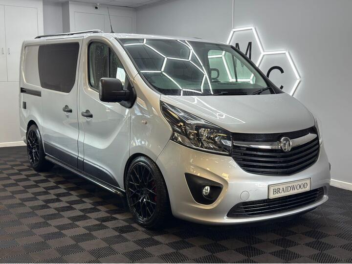 Vauxhall VIVARO 1.6 CDTi 2900 BiTurbo EcoTEC Sportive Crew Van L1 H1 Euro 6 (s/s) 5dr (6 Seat)
