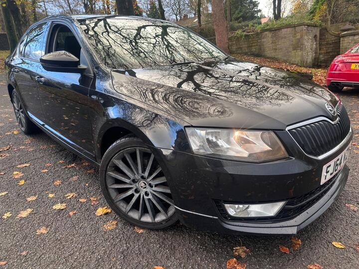 Skoda Octavia 1.6 TDI Black Edition DSG Euro 5 (s/s) 5dr