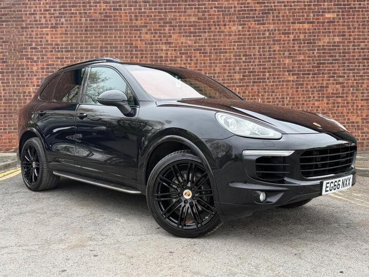 Porsche Cayenne 3.0 TD V6 Platinum Edition TiptronicS 4WD Euro 6 (s/s) 5dr Porsche Cayenne 3.0 TD V6 Platinum Edition TiptronicS 4WD Euro 6 (s/s) 5dr
