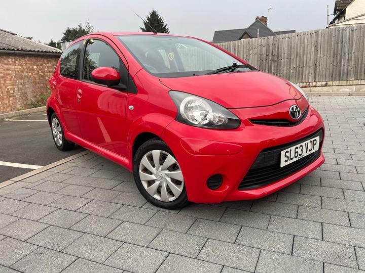 Toyota AYGO 1.0 VVT-i Move Euro 5 5dr