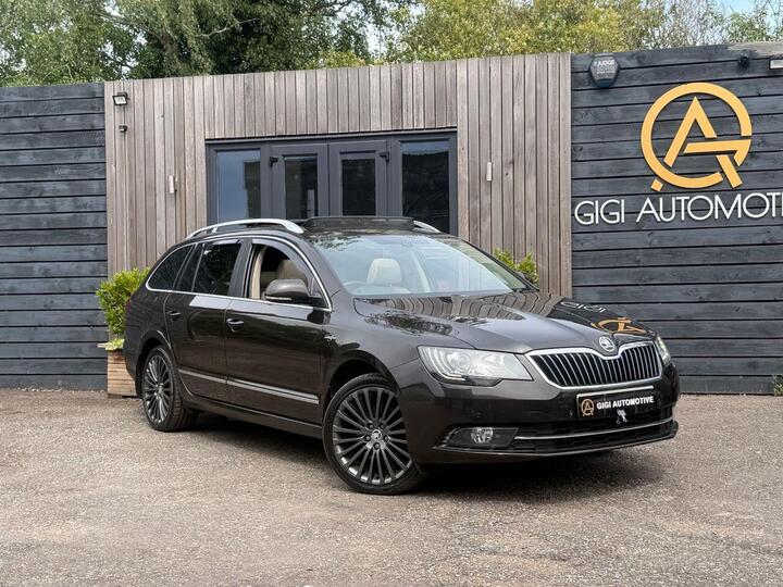 Skoda SUPERB 2.0 TDI Laurin & Klement DSG 4WD Euro 5 (s/s) 5dr