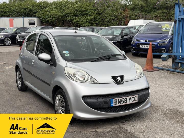Peugeot 107 1.0 12V Urban 2 Tronic Euro 4 5dr