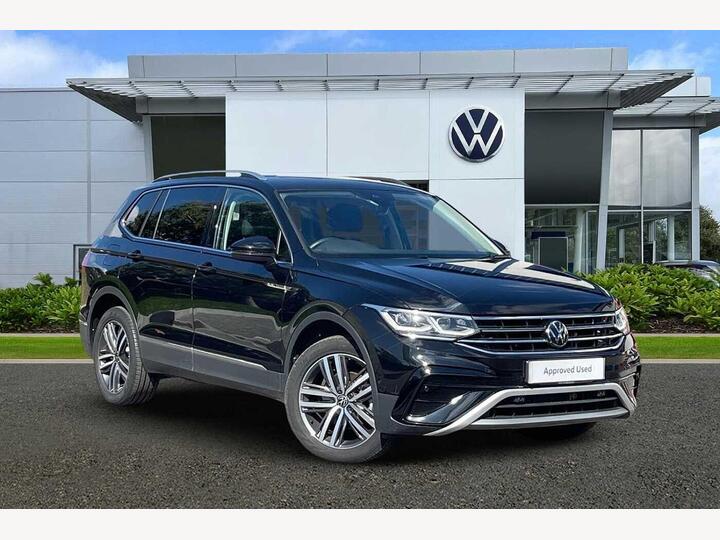 Volkswagen Tiguan Allspace 1.5 TSI Elegance DSG Euro 6 (s/s) 5dr Volkswagen Tiguan Allspace 1.5 TSI Elegance DSG Euro 6 (s/s) 5dr