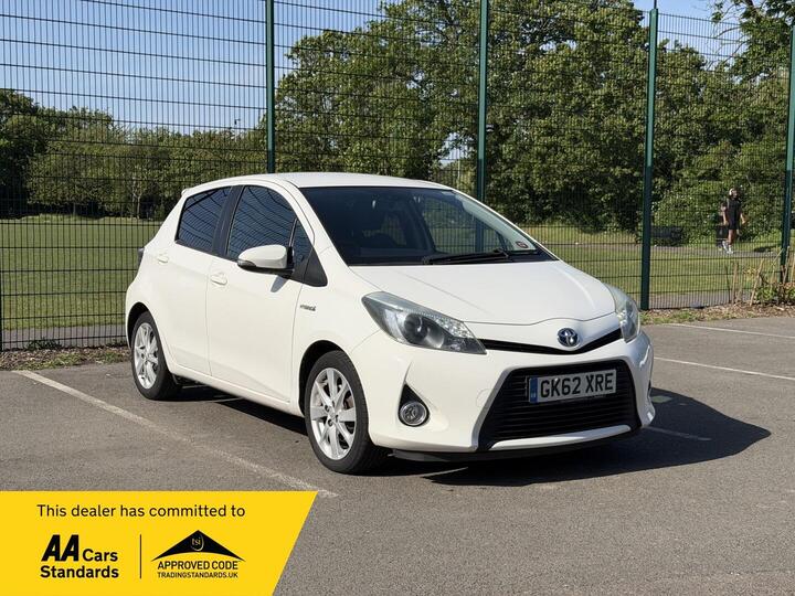 Toyota Yaris 1.5 VVT-h T Spirit CVT Euro 5 5dr