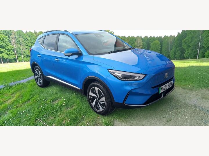 MG MG ZS 72.6kWh Trophy Long Range Auto 5dr