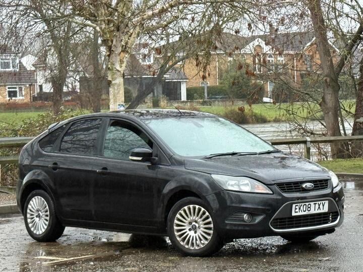 Ford Focus 1.6 Titanium 5dr