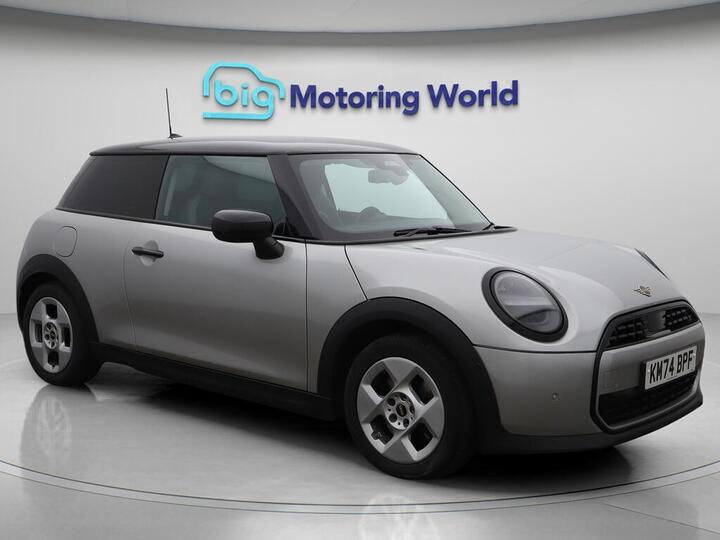 MINI Cooper 1.5C Classic Steptronic Euro 6 (s/s) 3dr