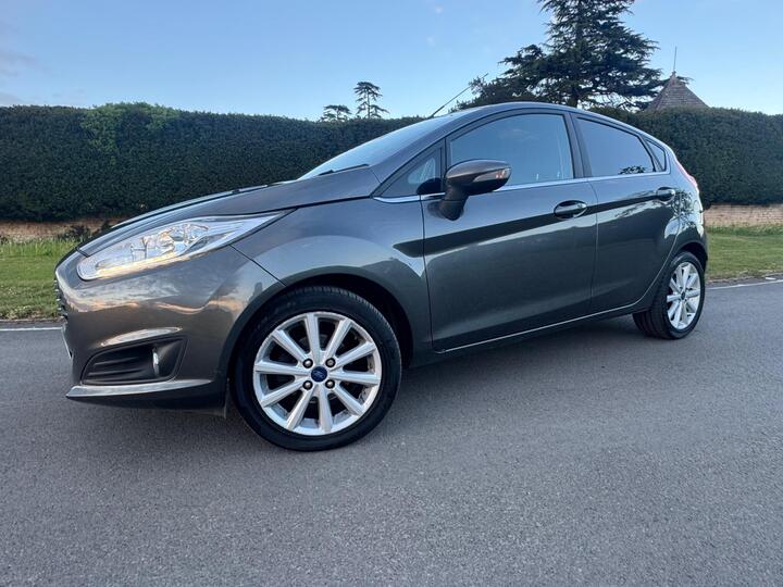 Ford Fiesta 1.0T EcoBoost Titanium Euro 6 (s/s) 5dr