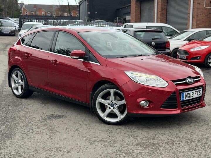 Ford Focus 1.0T EcoBoost Titanium X Euro 5 (s/s) 5dr
