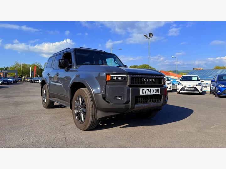 Toyota Land Cruiser 2.8D Invincible Auto 4WD Euro 6 (s/s) 5dr (LWB)