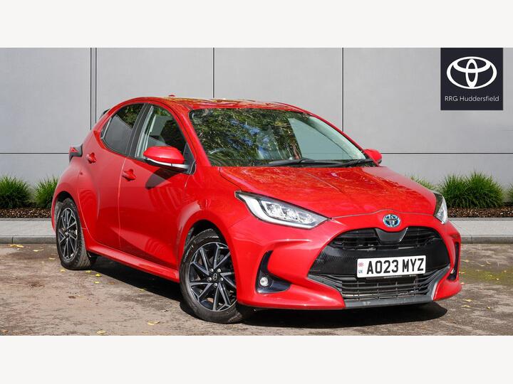 Toyota Yaris 1.5 VVT-h Design E-CVT Euro 6 (s/s) 5dr
