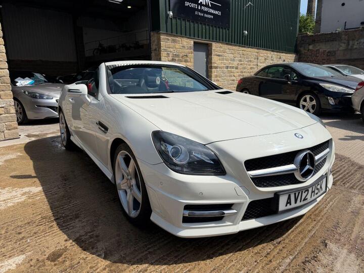 Mercedes-Benz SLK 1.8 SLK200 BlueEfficiency AMG Sport G-Tronic+ Euro 5 (s/s) 2dr Mercedes-Benz SLK 1.8 SLK200 BlueEfficiency AMG Sport G-Tronic+ Euro 5 (s/s) 2dr