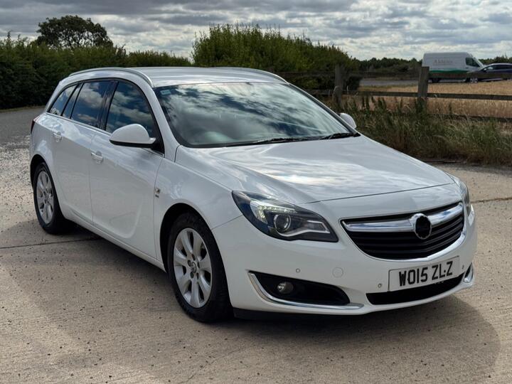Vauxhall Insignia 2.0 CDTi EcoFLEX SRi Sports Tourer Euro 5 (s/s) 5dr