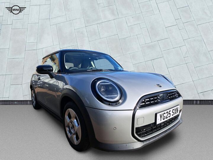 MINI Cooper 1.5C Classic Steptronic Euro 6 (s/s) 3dr