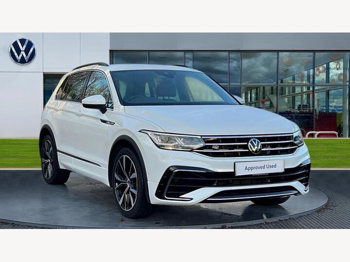 Volkswagen Tiguan 2.0 TDI R-Line DSG Euro 6 (s/s) 5dr Volkswagen Tiguan 2.0 TDI R-Line DSG Euro 6 (s/s) 5dr