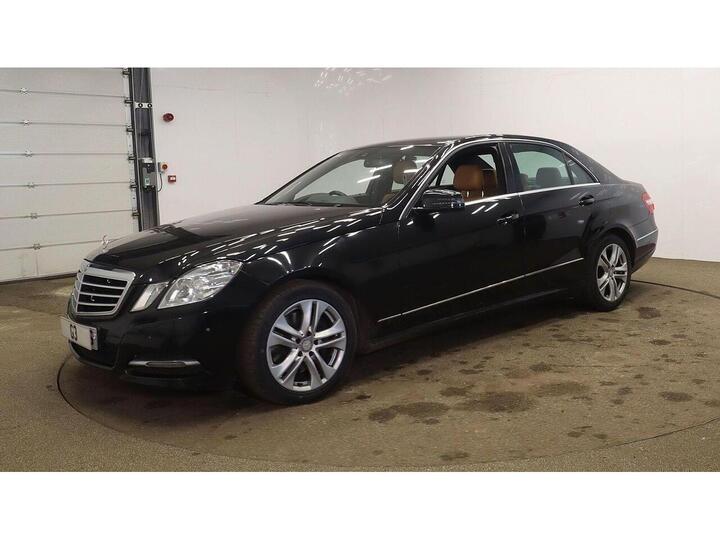 Mercedes-Benz E Class 3.0 E350 CDI V6 BlueEfficiency Avantgarde G-Tronic+ Euro 5 (s/s) 4dr Mercedes-Benz E Class 3.0 E350 CDI V6 BlueEfficiency Avantgarde G-Tronic+ Euro 5 (s/s) 4dr